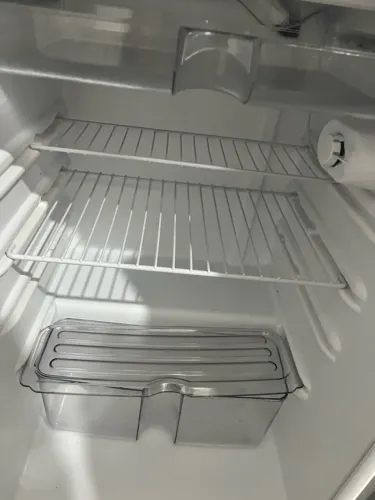Frigobar Consul 117 Litros Branca com Gaveta Multiuso - CRC12MB