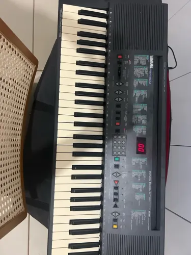 Teclado Yamaha PSR-300