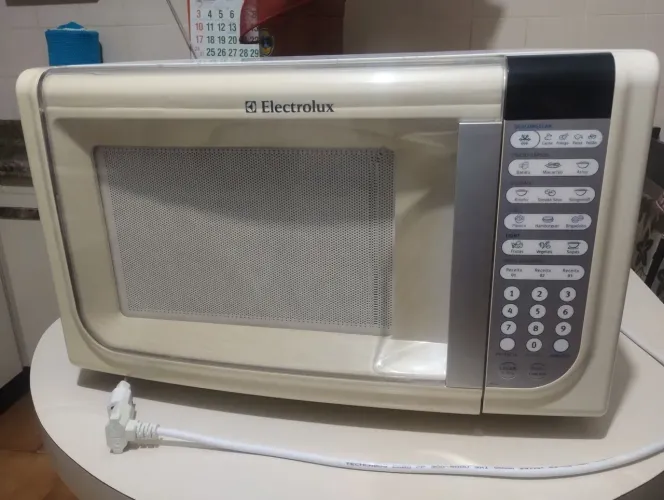 Microondas Electrolux 31Lts