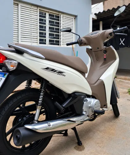 HONDA BIZ 125 2022 COMPLETA