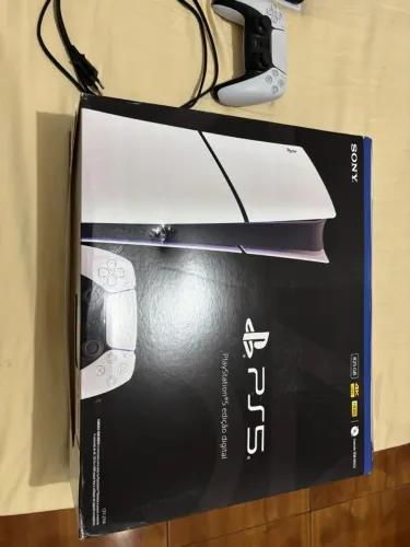 PlayStation 5 slim 825G