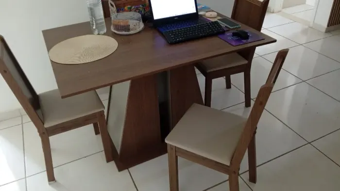 Mesa de Jantar 4 lugares