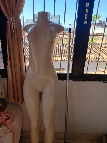 Manequim corpo todo