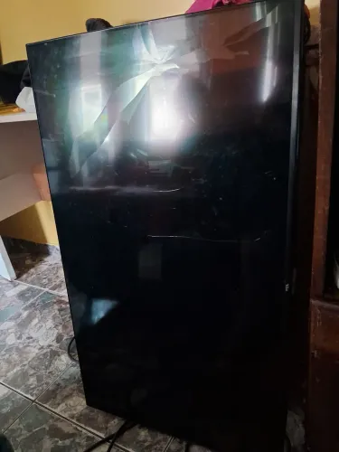 TV para retirada de peças.
