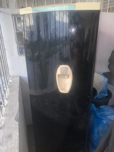 Vendo geladeira