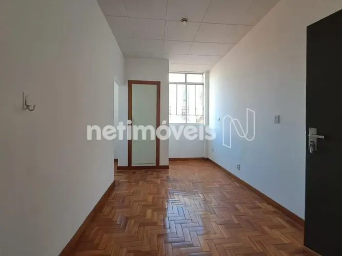 Sala Comercial de 26m²; com Lavabo para Locação/Venda no Bairro Sion