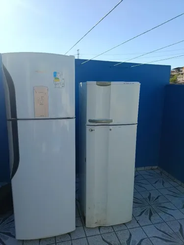 Geladeiras para arruma ou tira peças