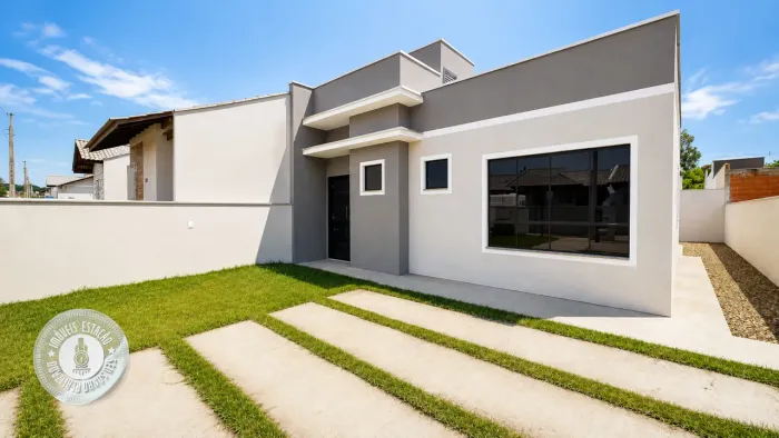 VENDA: Casa em Indaial 3 dormitórios 1 suíte, mais 2 demis , com acabamento alto padrão!