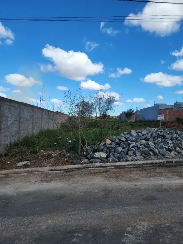 Vende-se Lote no Bairro Bela Vista II
