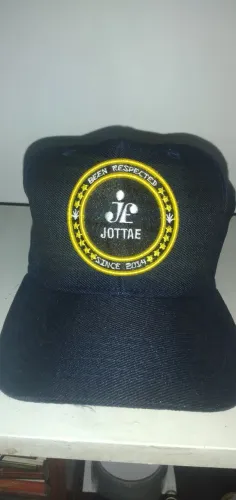 Lote de Bonés variados