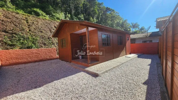 Casa com dois dormitórios na Limeira Alta