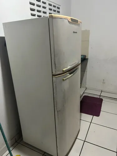 Geladeira Electrolux dff38