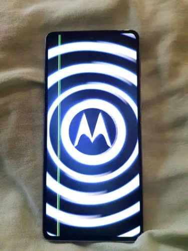 Motorola Edge 20 (cor branca/perolada)
