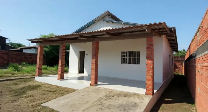 VENDO CASA TOTALMENTE REFORMADA, LONGE DE ALAGAMENTOS - ACEITO VEÍCULO 