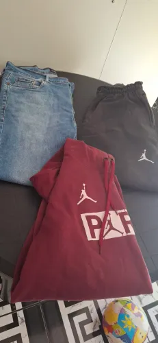 2 calças masculinas tamanho 42 e blusa moletom G
