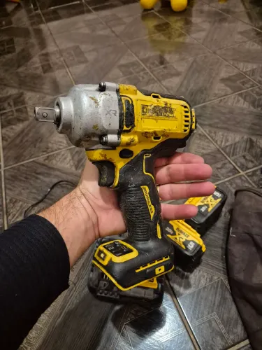 Chave de impacto Dewalt 13mm 20w