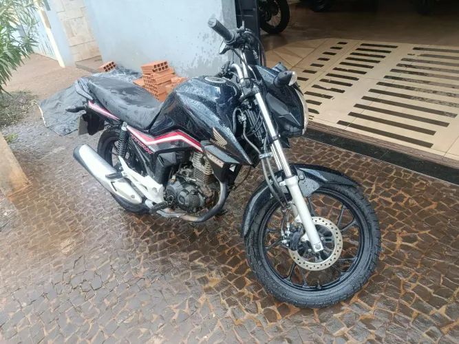Titan 160 azul 2020 . Particular