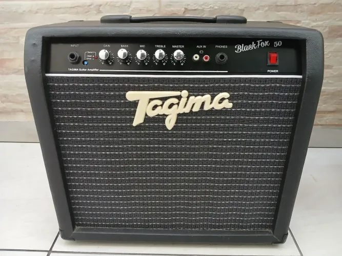 Amplificador para guitarra Tagima Black Fox 50