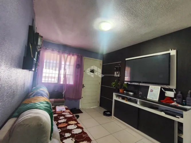 Sobrado em condomínio no Bairro Desvio Rizzo próximo a JBS