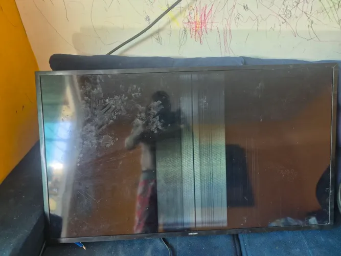 TV Samsung pra retirada de peças
