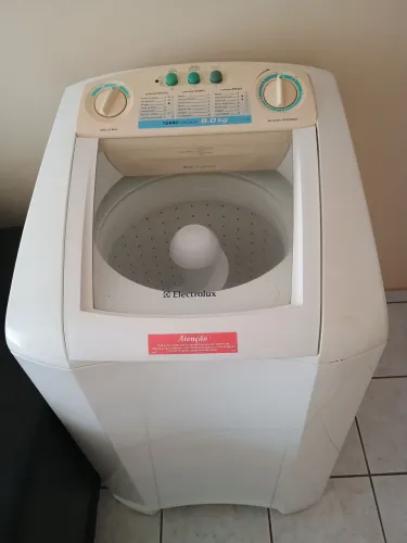 Máquina de lavar roupa Eletrolux 8kg