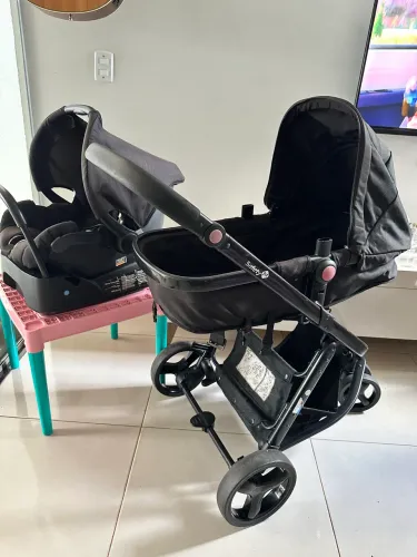 Carrinho de bebê com bebê conforto kit Travel System Safety 1st, Mobi Trio, 0 a 15kg