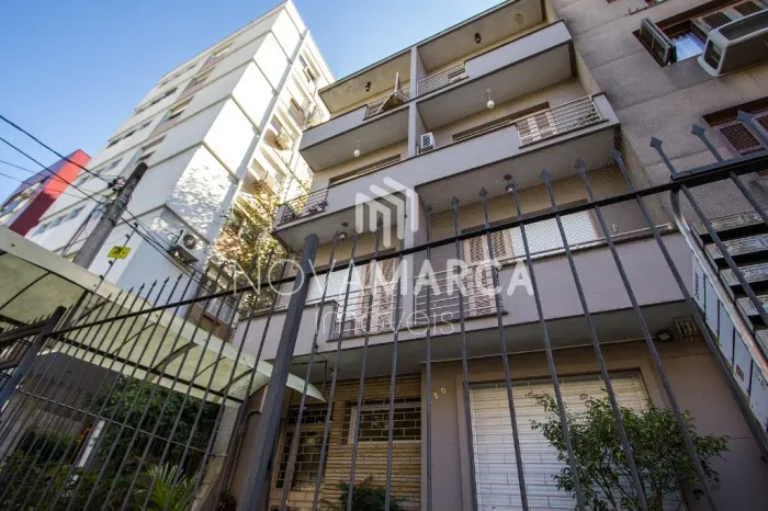 Apartamento 2 dormitórios Semi Mobiliado no bairro Bom Fim