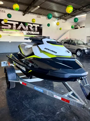 Sea Doo GTI 130 SE 2017, apenas 77 horas, sem arranhões no casco, manual e chave reserva