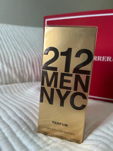 Perfume Carolina Herrera 212 Men Parfum 100ml