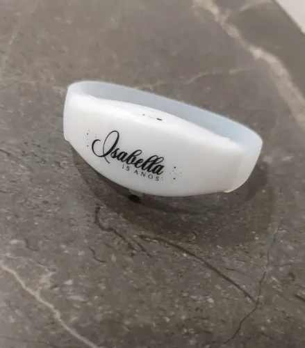 Pulseira De Led - Isabella 15 Anos - Acende Com Movimento