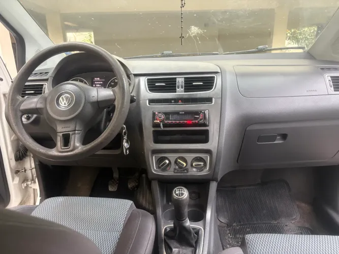 Volkswagen Fox Bluemotion 1.0 MI Total Flex 12V 5P 2014