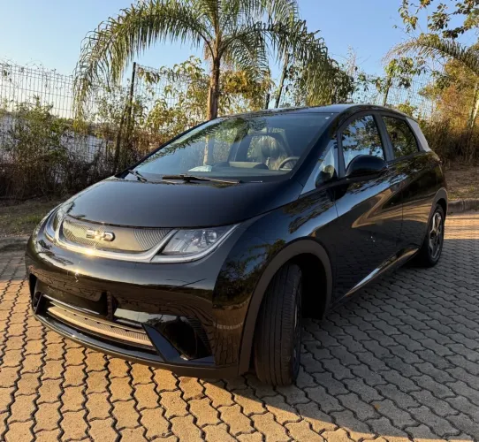 BYD Dolphin EV (Elétrico) 2025