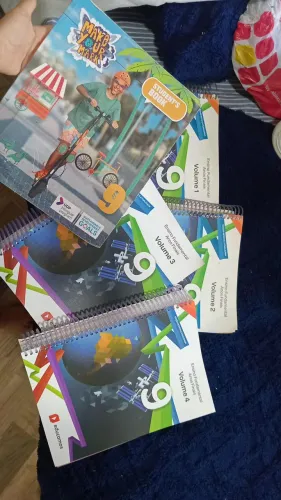 Módulos sm educamos (1, 2, 3, 4) e livro de inglês 9° ano