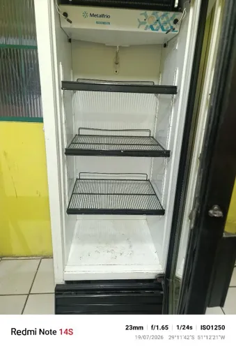 (Pra vender hoje) Espositor vertical de Bebidas (Visacooler)