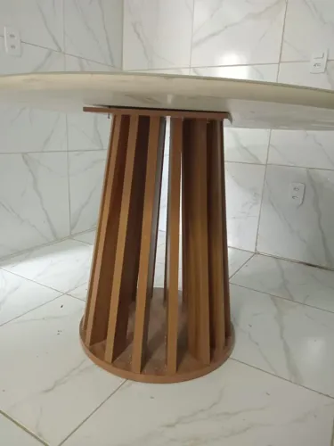 Mesa alto padrão todo em madeira