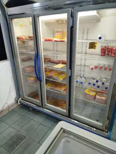 Equipamentos para frios lanchonetes e ou supermercado
