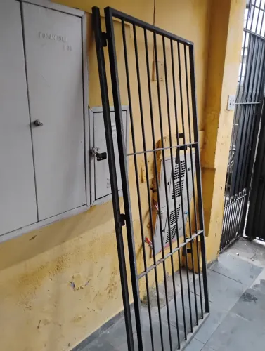 Portão social 1,93 x85