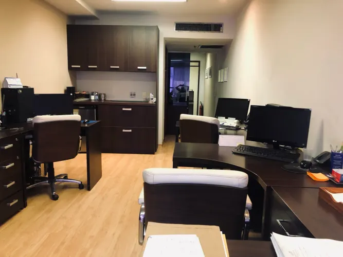 Vaga em sala comercial 
