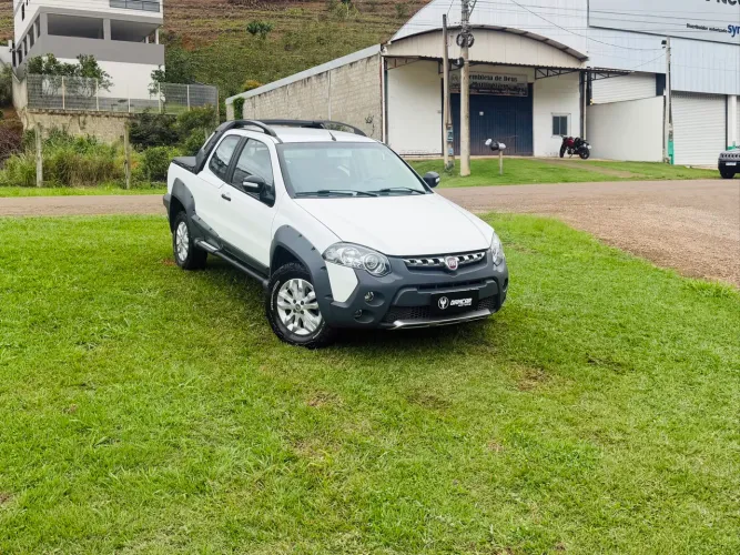Fiat Strada Adventure1.8/ 1.8 Locker Flex CD 2013