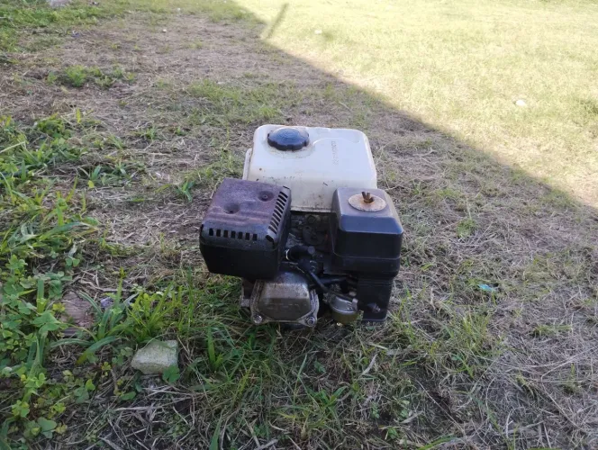Motor para caldo de cana 4t da marca branco funcionando só está vazando óleo no retentor