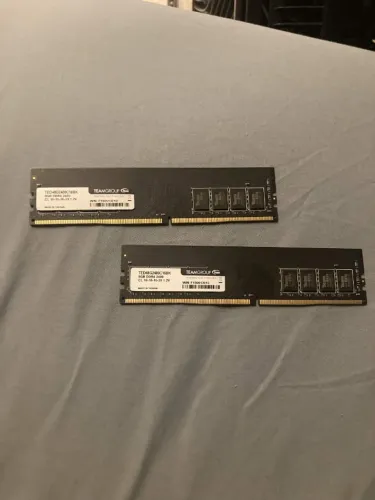 Memória RAM DDR4 16GB (2x8GB) 2400MHz Team Group