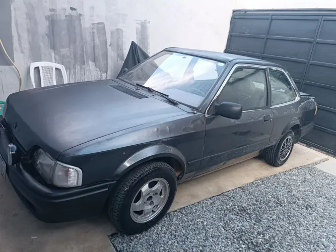 Ford Verona LX 1.6 (modelo Antigo) 1991