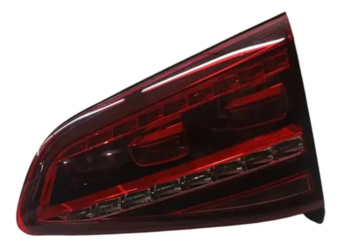 Lanterna Tampa Traseira Direita Vw Golf Gti 2.0 2015