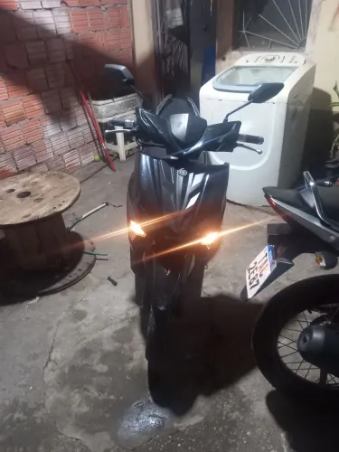 Vendo essa essa moto