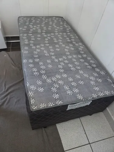 Cama box conjugada solteiro com cama auxiliar e baú
