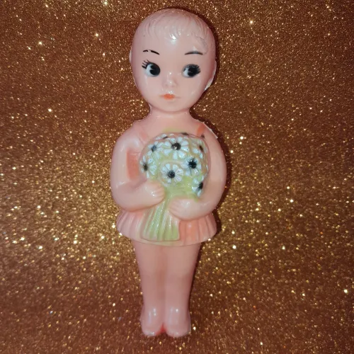 Boneca florista antiga década de 1970
