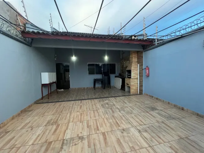 Casa com 3 quartos para locação no Setor Bertaville - Plano Diretor Sul - Palmas To