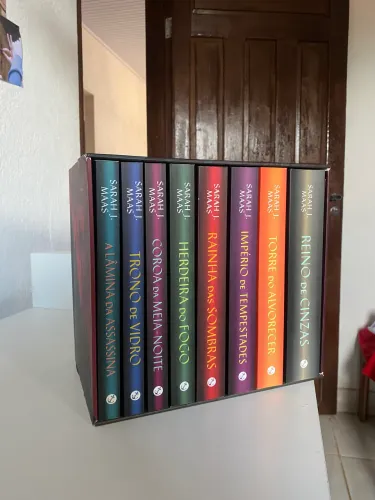 Box de livro Trono de vidro