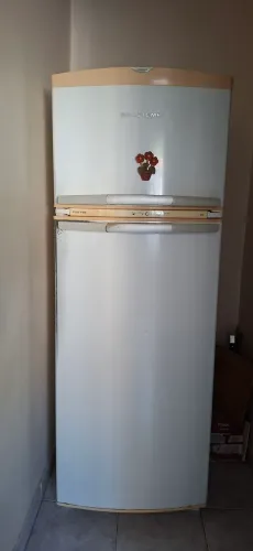 Geladeira brastemp 375L