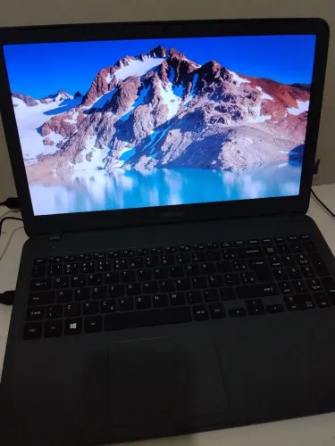 Notebook 15 tela w11 4gb ddr4 500gb ssd bateria otima